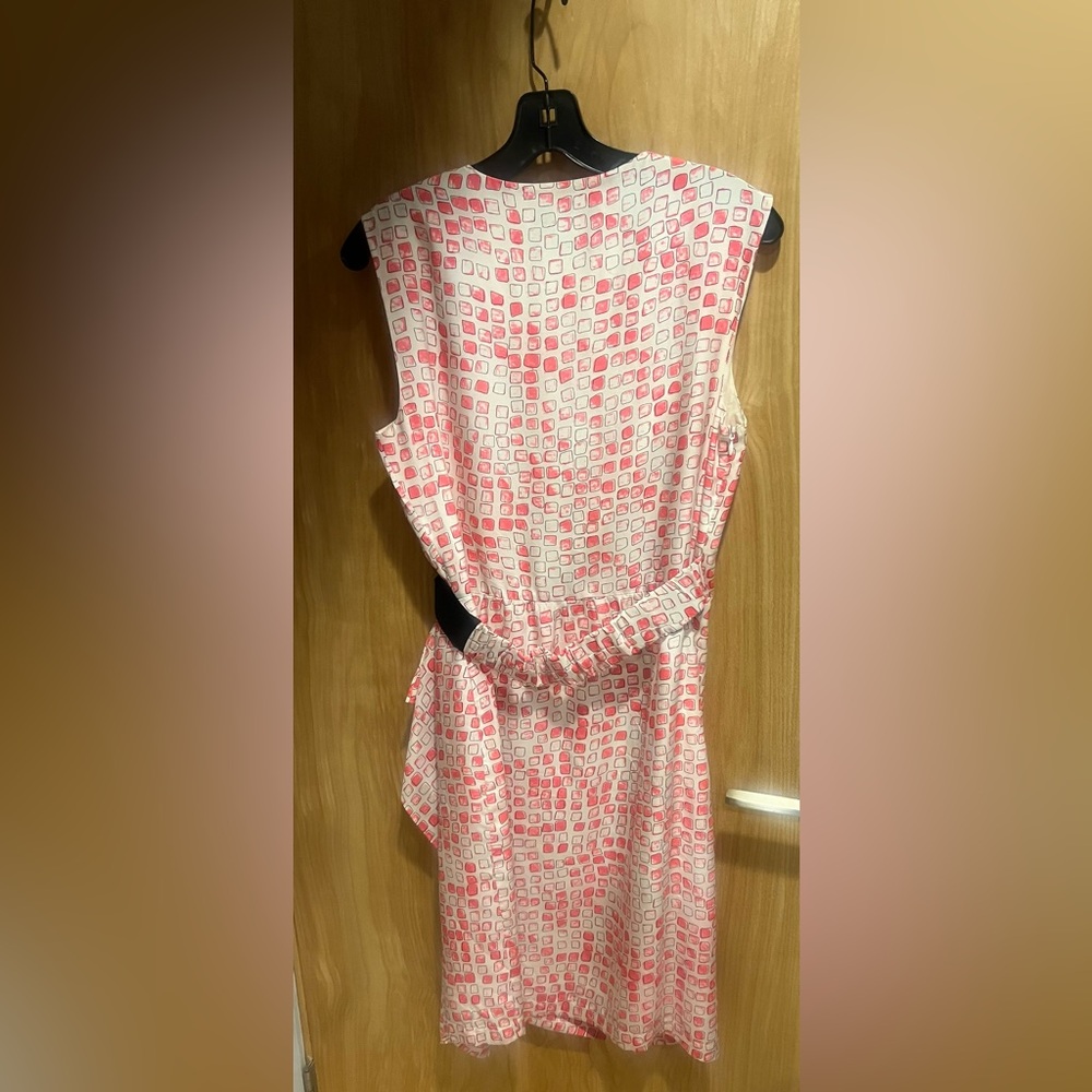 Diane Von Furstenberg Orange and Cream Patterned Dress- size 8